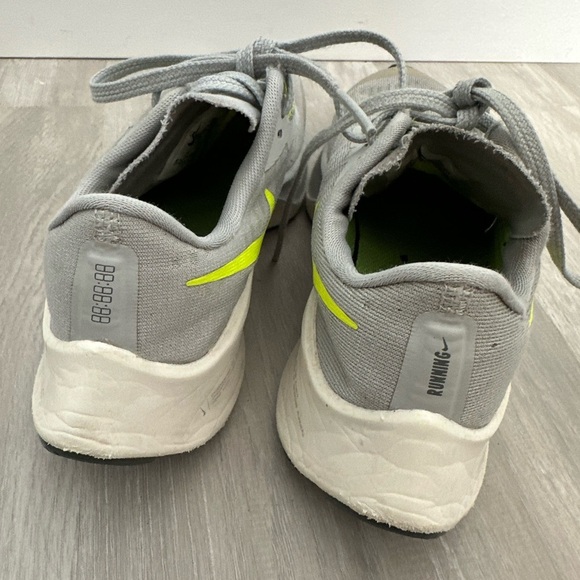 Nike Zoom Pegasus 37 Running Sneakers kids size 1 - Picture 6 of 7